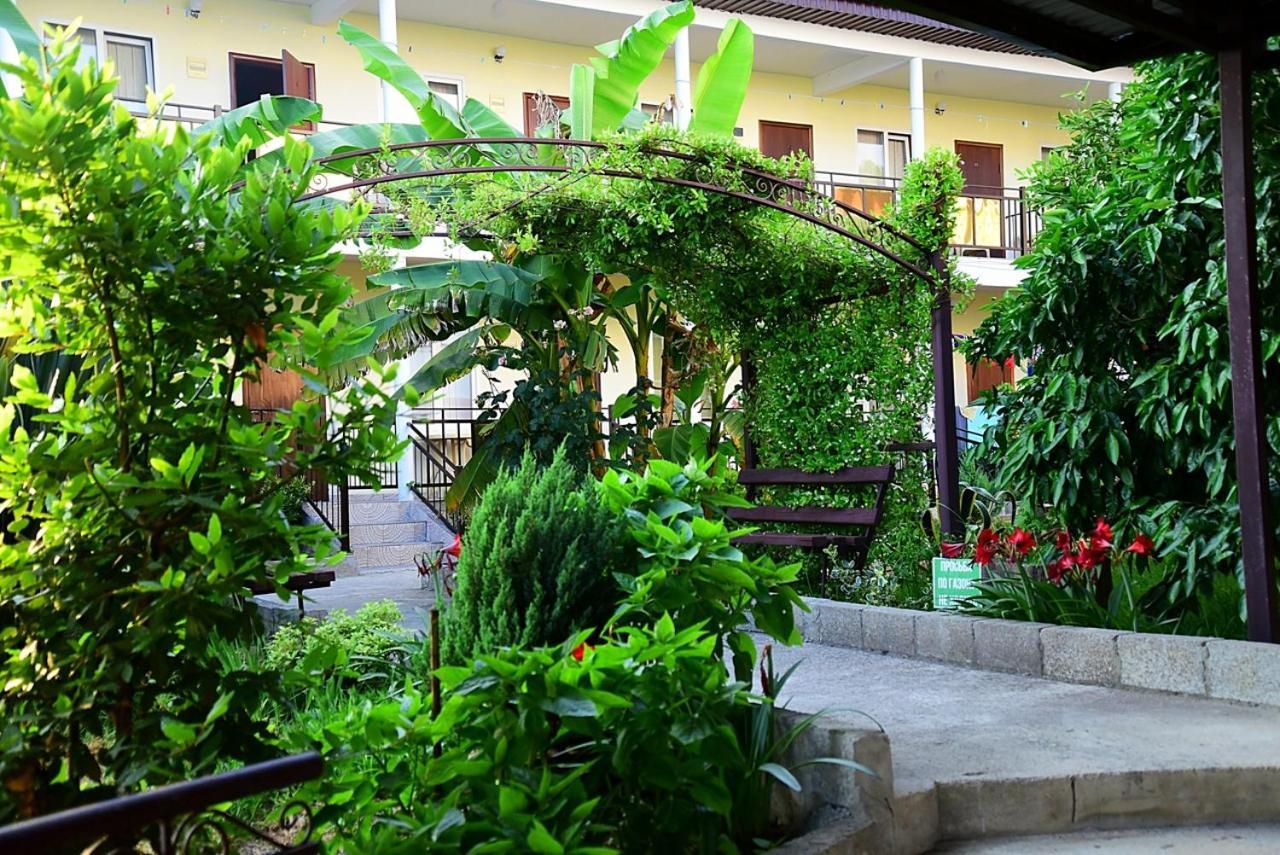 Mini Hotel Vavilon New Athos 외부 사진